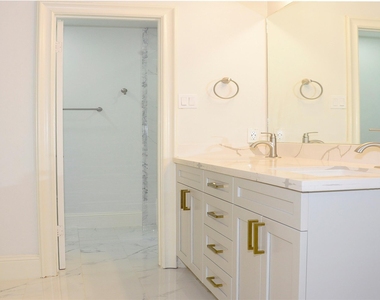 102 E Mistybreeze Circle - Photo Thumbnail 17