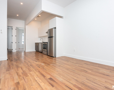 776 Hart St - Photo Thumbnail 1