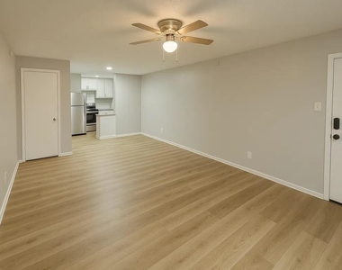 3314 N Macgregor - Photo Thumbnail 3