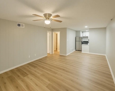 3314 N Macgregor - Photo Thumbnail 2