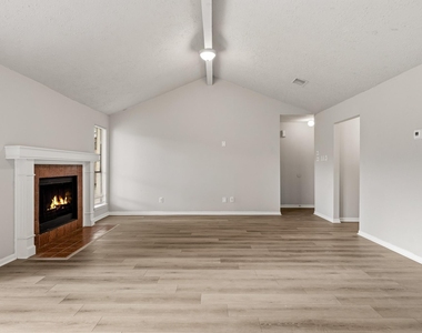 1310 Mossridge Drive - Photo Thumbnail 3
