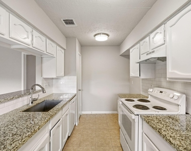 1310 Mossridge Drive - Photo Thumbnail 5