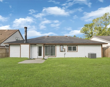 2239 Pilgrims Point Drive - Photo Thumbnail 21