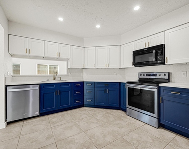 2239 Pilgrims Point Drive - Photo Thumbnail 4