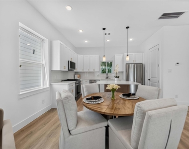 316 Walthall - Photo Thumbnail 16