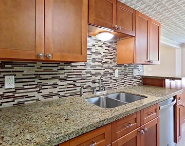 706 S Blackwell Street - Photo Thumbnail 10