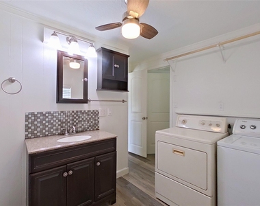 706 S Blackwell Street - Photo Thumbnail 18