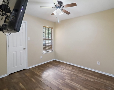16210 Coral Bay Street - Photo Thumbnail 13