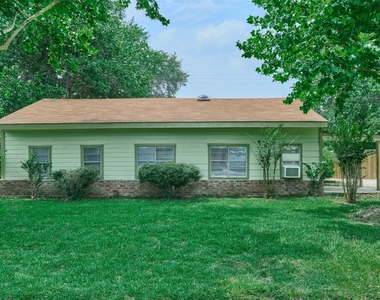 220 Belmont Street - Photo Thumbnail 1