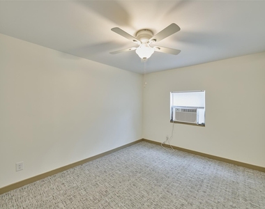 220 Belmont Street - Photo Thumbnail 18