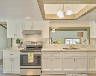 220 Belmont Street - Photo Thumbnail 11