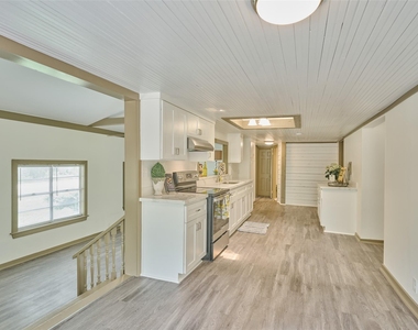 220 Belmont Street - Photo Thumbnail 9