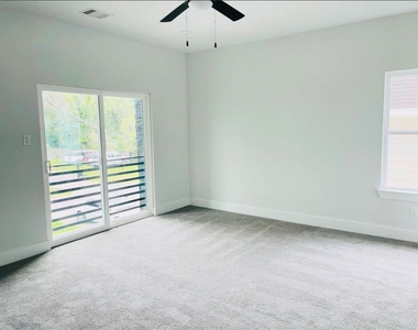 7203 Weyburn Street - Photo Thumbnail 7