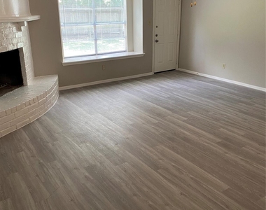 7547 Winkle Wood Lane - Photo Thumbnail 6