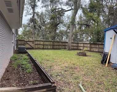 211 Van Winkle Street - Photo Thumbnail 11