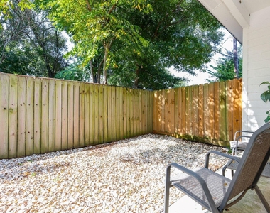 5830 Doolittle Boulevard - Photo Thumbnail 22