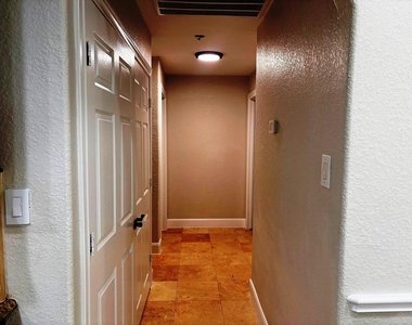 6352 Glenhagen Drive - Photo Thumbnail 6