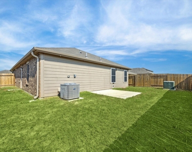 517 Amberwood Park Drive - Photo Thumbnail 30