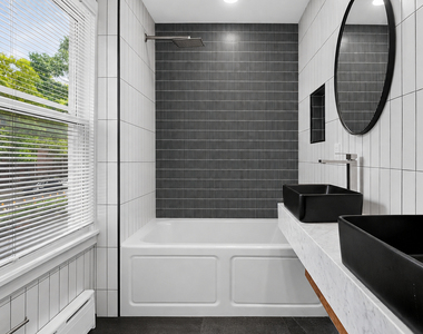55 McGuinness Blvd - Photo Thumbnail 13