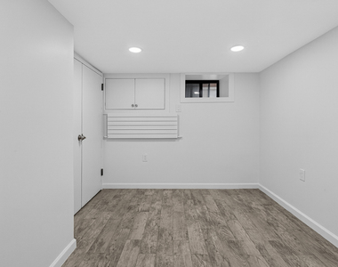 55 McGuinness Blvd - Photo Thumbnail 9