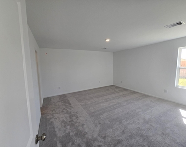5211 Red Drum Dr - Photo Thumbnail 9