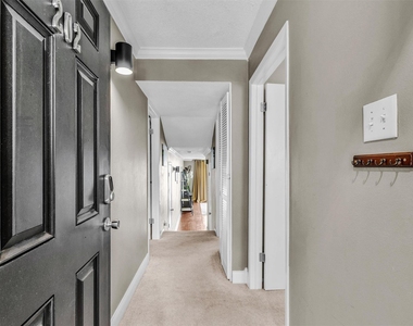 12500 Melville Drive - Photo Thumbnail 4