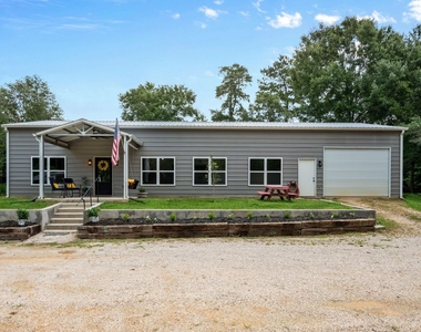 376 Jill Street - Photo Thumbnail 3