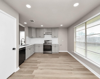 7023 Maczali Drive - Photo Thumbnail 11