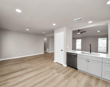7023 Maczali Drive - Photo Thumbnail 9