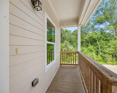 28096 Seven Sisters Road - Photo Thumbnail 17