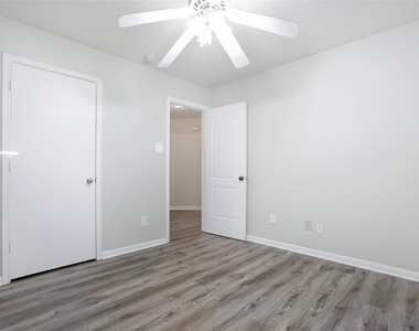 9823 Cassowary Drive - Photo Thumbnail 33
