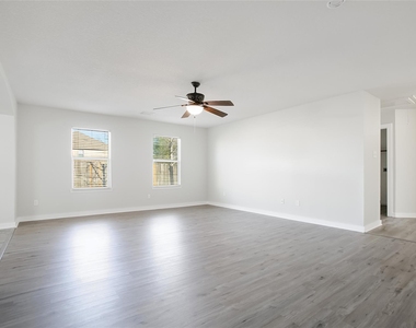 9823 Cassowary Drive - Photo Thumbnail 5
