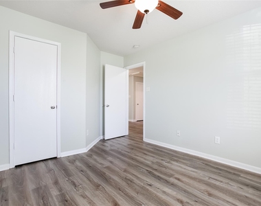 9823 Cassowary Drive - Photo Thumbnail 25