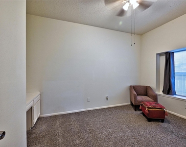 7407 Creekfield Drive - Photo Thumbnail 33
