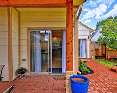 7407 Creekfield Drive - Photo Thumbnail 43