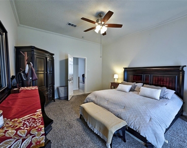 7407 Creekfield Drive - Photo Thumbnail 24