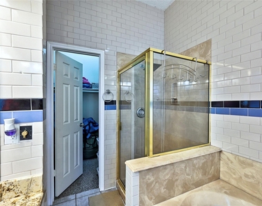 7407 Creekfield Drive - Photo Thumbnail 27