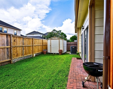 7407 Creekfield Drive - Photo Thumbnail 49