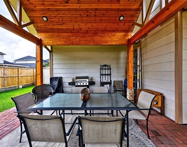 7407 Creekfield Drive - Photo Thumbnail 37