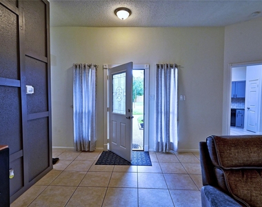 7407 Creekfield Drive - Photo Thumbnail 45