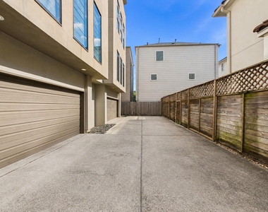 5425 Floyd Street - Photo Thumbnail 26