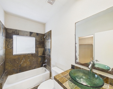 5425 Floyd Street - Photo Thumbnail 24