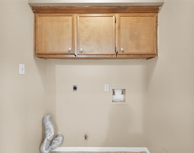 1605 Hazelwood Street - Photo Thumbnail 20
