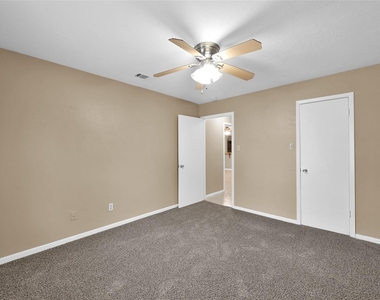 1605 Hazelwood Street - Photo Thumbnail 17