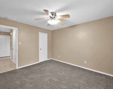 1605 Hazelwood Street - Photo Thumbnail 18