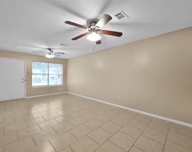 1605 Hazelwood Street - Photo Thumbnail 6