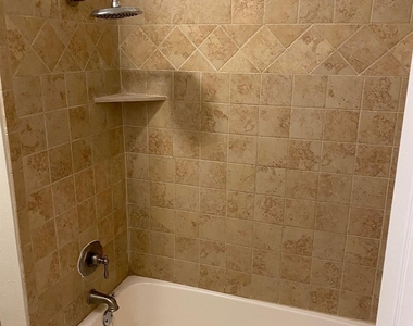 7518 Nickaburr Creek Drive - Photo Thumbnail 16