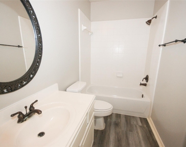 2516 Royal Terns Court - Photo Thumbnail 13