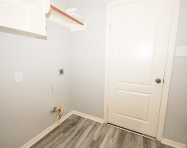 2516 Royal Terns Court - Photo Thumbnail 19