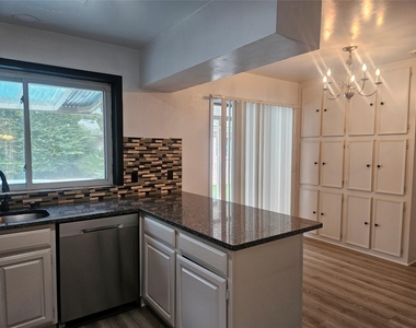 4543 Pioneer Trail - Photo Thumbnail 6